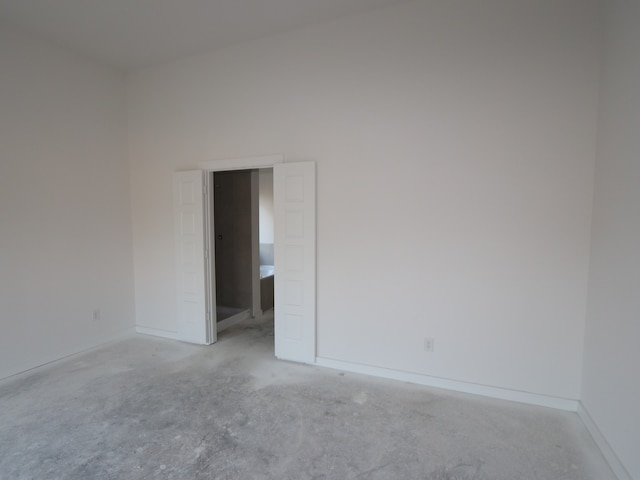 8622 Pier Cove Dr, Cypress, TX 77433 - unfurnished room with baseboards and light carpet