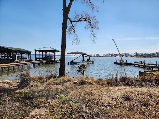 1322 Shoreline Cir, Chandler, TX 75758
