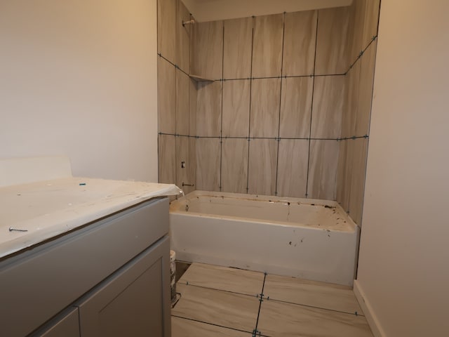 full bath with vanity and shower / bathtub combination