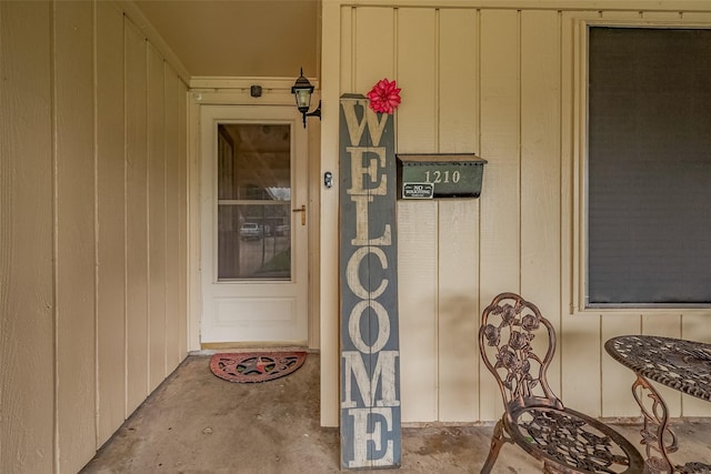 view of property entrance