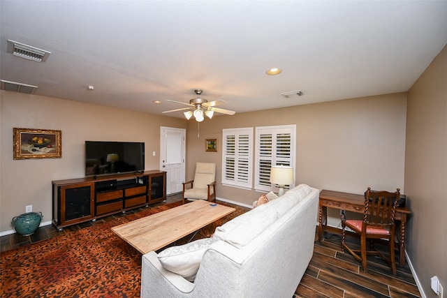 living area with ceiling fan, recessed lighting, wood finished floors, visible vents, and baseboards