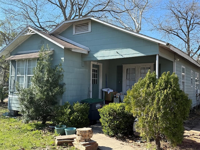 bungalow-style house featuring a porch