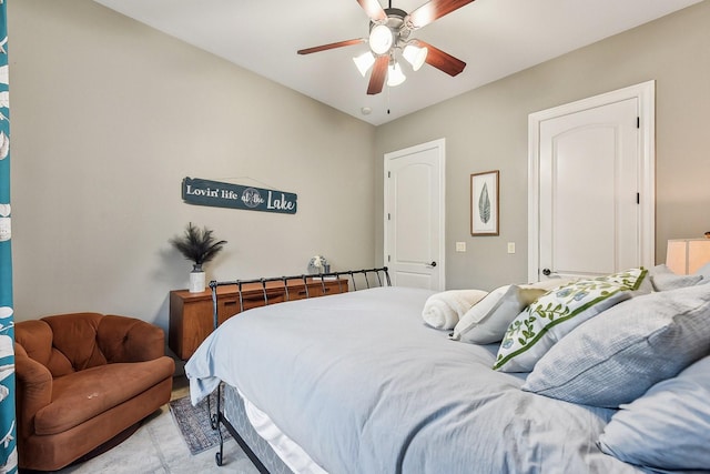 bedroom with ceiling fan