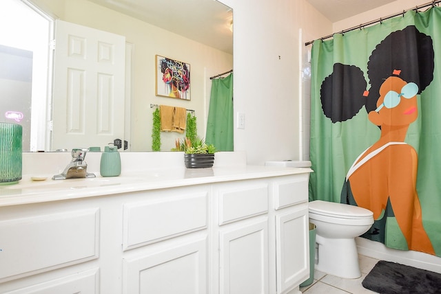 full bathroom featuring tile patterned flooring, a shower with shower curtain, vanity, and toilet