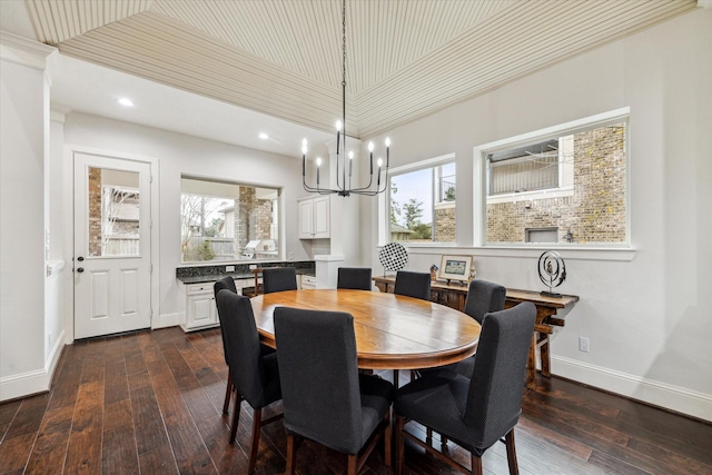 dining area featuring a wealth of natural light, dark wood-style flooring, baseboards, and recessed lighting