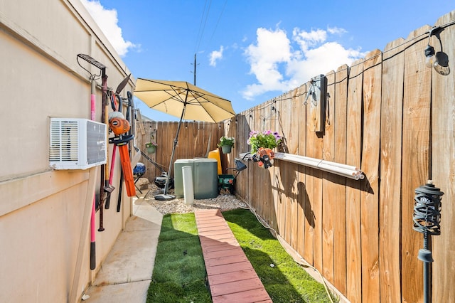 view of yard featuring a fenced backyard