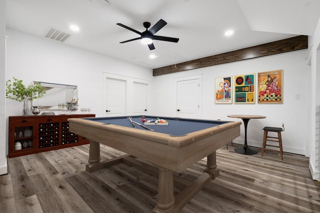 playroom featuring a ceiling fan, visible vents, wood finished floors, and pool table