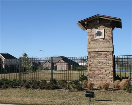 exterior space with fence