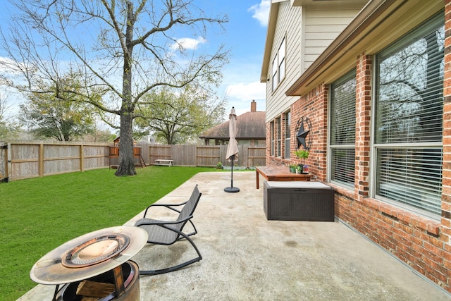 view of patio with a fenced backyard