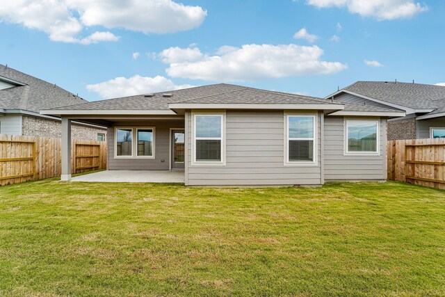 2542 Bay Winds Ln, Baytown, TX 77523 - rear view of property with a patio and a shingled roof