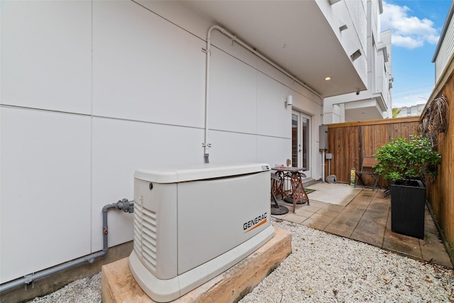 1807 Prospect St, Houston, TX 77004 - exterior view of a power unit and fence