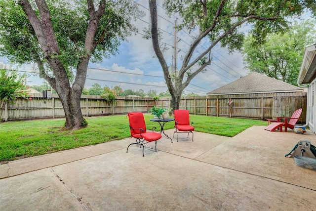 view of patio featuring a fenced backyard