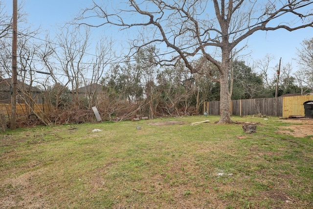 view of yard featuring fence