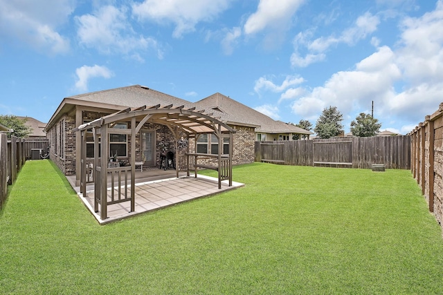 view of yard featuring a patio area, a fenced backyard, central AC, and a pergola