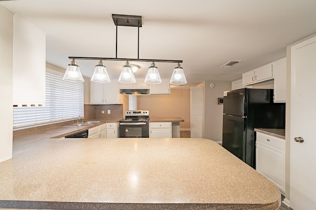 kitchen featuring visible vents, a peninsula, ventilation hood, black appliances, and white cabinetry