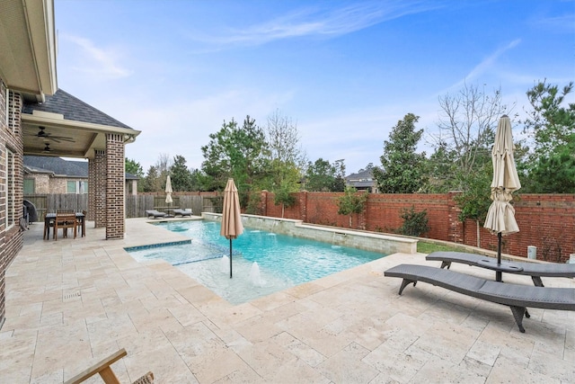 view of pool featuring a fenced in pool, outdoor dining area, a fenced backyard, and a patio