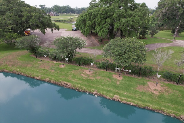 Listing photo 2 for 1414 Frontier Trl, Angleton TX 77515