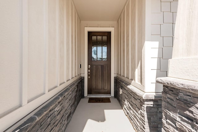 view of exterior entry