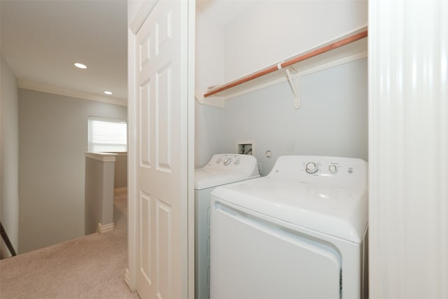 washroom with recessed lighting, laundry area, separate washer and dryer, carpet floors, and crown molding