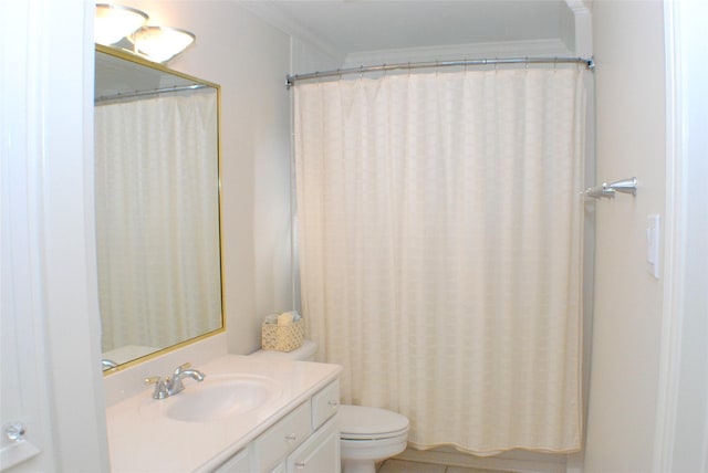 bathroom with vanity, a shower with shower curtain, toilet, and ornamental molding