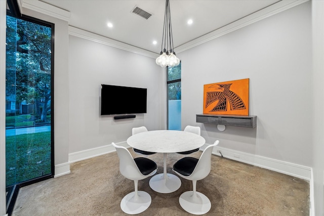 dining area featuring recessed lighting, visible vents, baseboards, finished concrete flooring, and crown molding