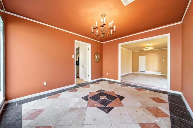 empty room with visible vents, baseboards, a chandelier, and ornamental molding