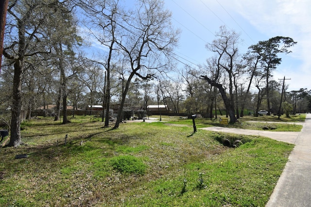 Listing photo 2 for 1510 Pine Grove Dr, Dickinson TX 77539