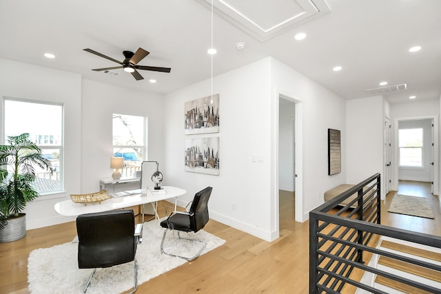 dining room with recessed lighting, visible vents, ceiling fan, light wood-type flooring, and baseboards