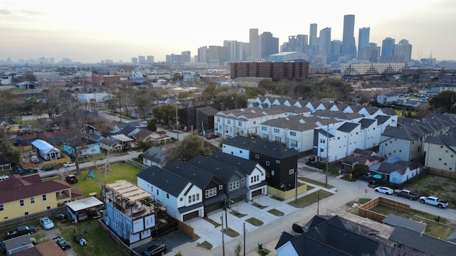 bird's eye view with a view of city