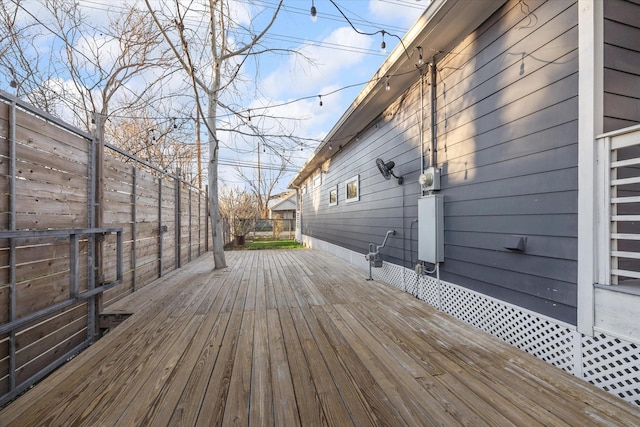 deck with fence