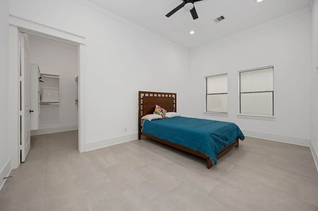 bedroom with ceiling fan, recessed lighting, visible vents, baseboards, and crown molding