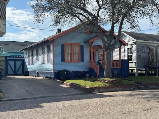 view of front of property