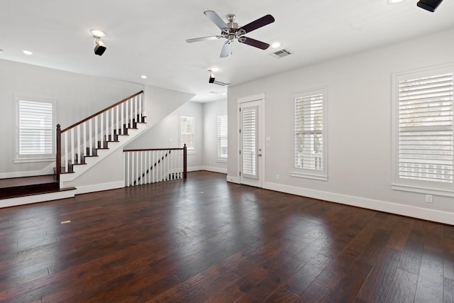 interior space with visible vents, baseboards, wood-type flooring, ceiling fan, and recessed lighting