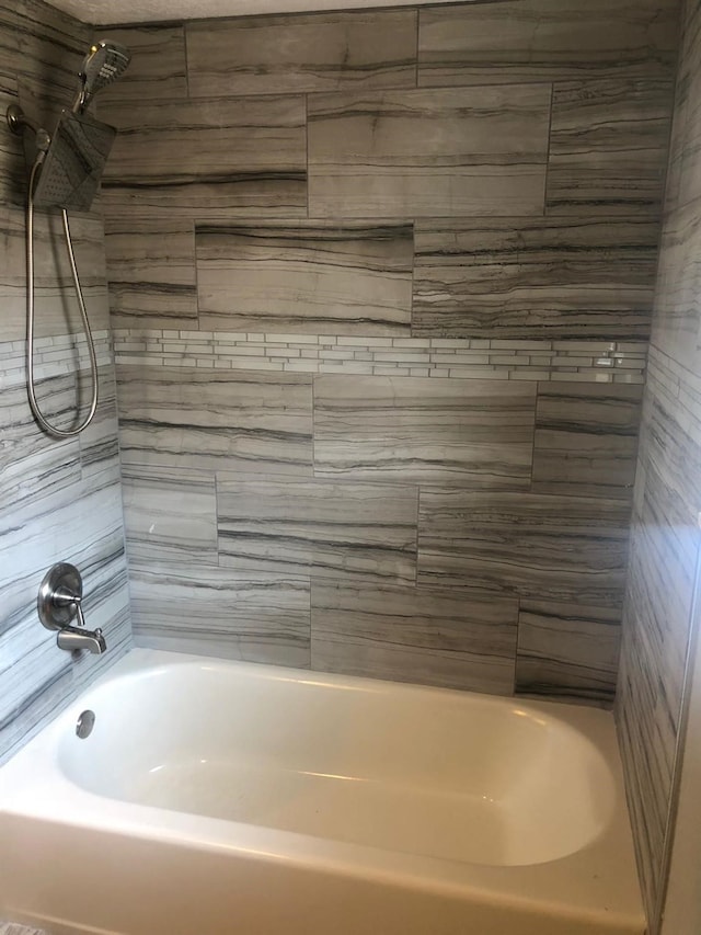 bathroom featuring shower / bathtub combination