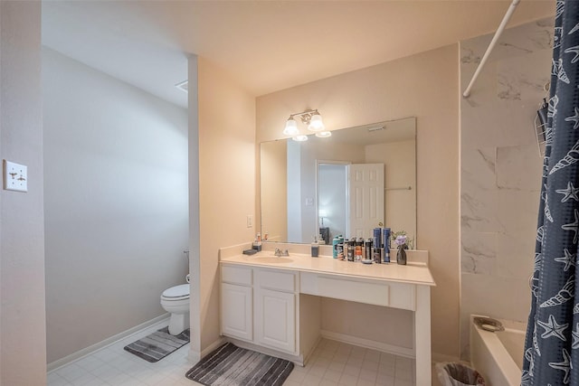 full bath featuring toilet, shower / tub combo, baseboards, and vanity