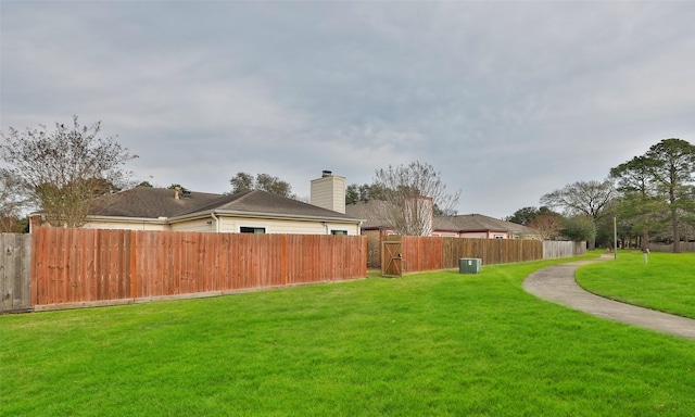 view of yard featuring fence