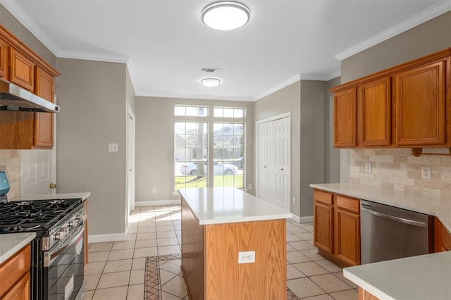 kitchen with light tile patterned floors, visible vents, appliances with stainless steel finishes, and crown molding