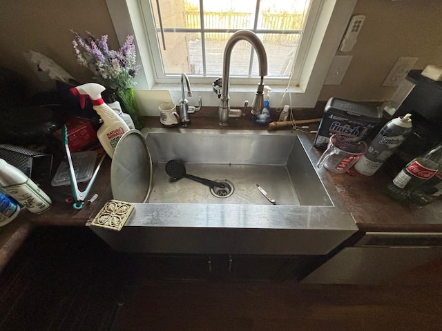 interior details with a sink