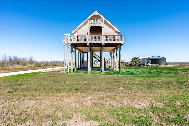 exterior space featuring a carport