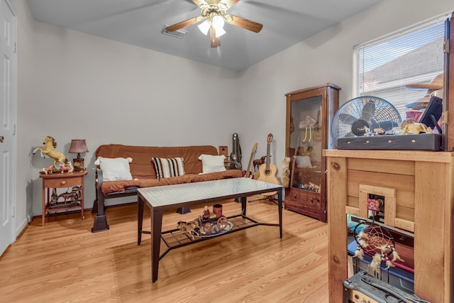 bedroom featuring a ceiling fan and light wood-style floors