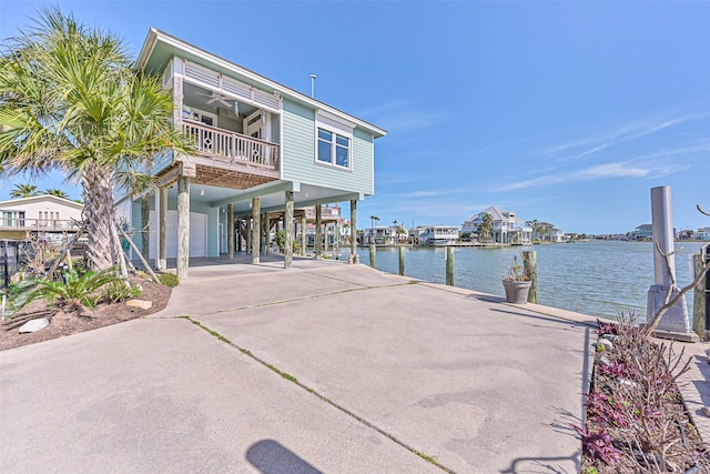 view of dock featuring a water view