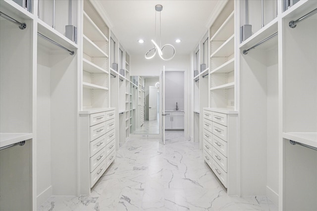 902 Knox St Unit A, Houston, TX 77007 - walk in closet with light marble finish floors