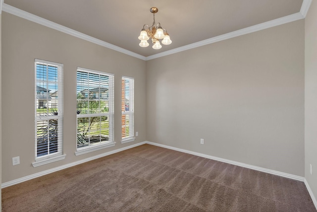 spare room with carpet floors, crown molding, a notable chandelier, and baseboards