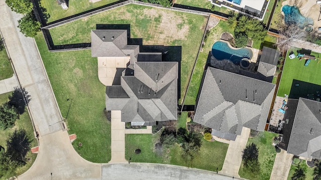 bird's eye view with a residential view