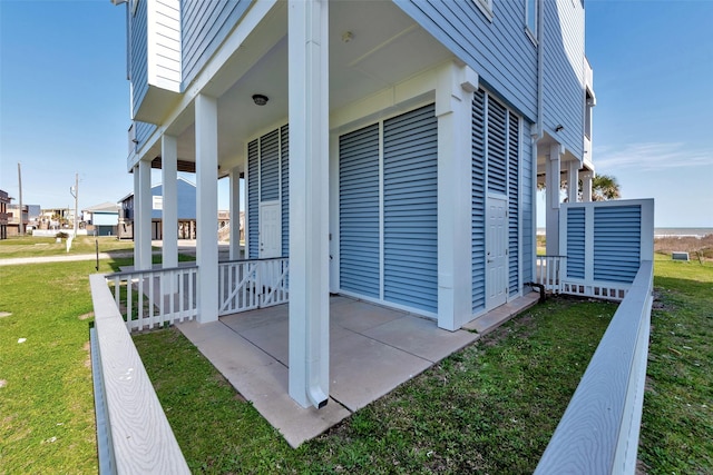 view of patio featuring a porch