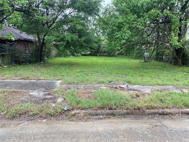 Listing photo 2 for 2310 Waco St, Houston TX 77020