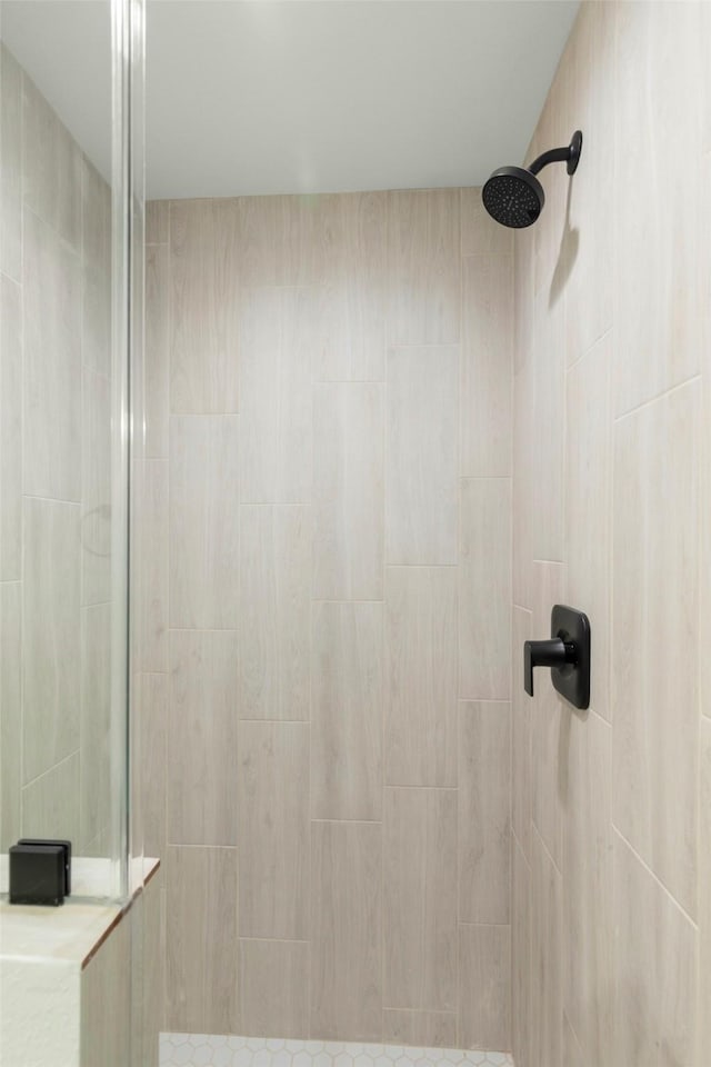 1807 Palmetto Landing Dr, Houston, TX 77009 - bathroom view of a tile shower