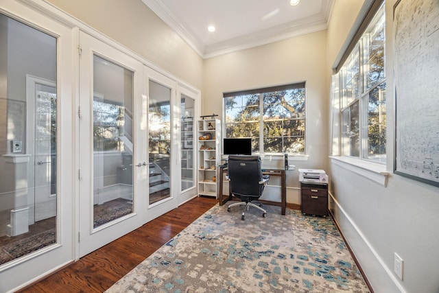 office featuring crown molding, baseboards, wood finished floors, and recessed lighting