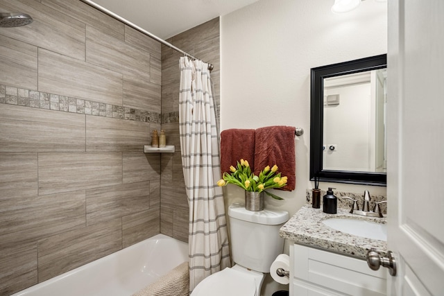 full bathroom featuring shower / tub combo with curtain, vanity, and toilet