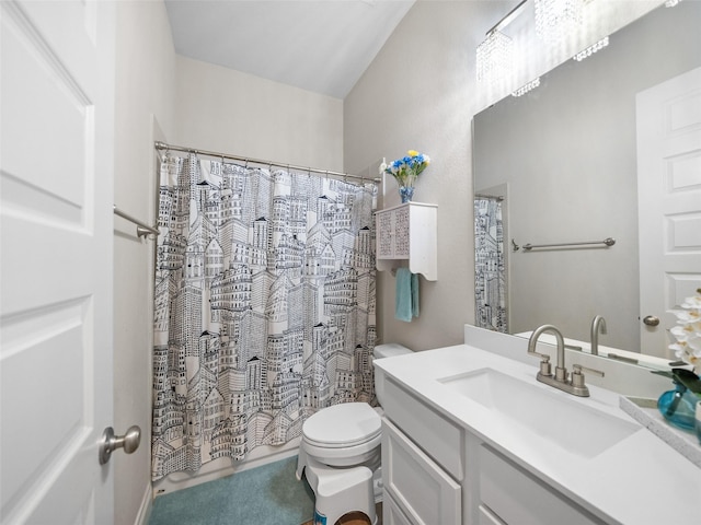 full bath with a shower with shower curtain, vanity, and toilet